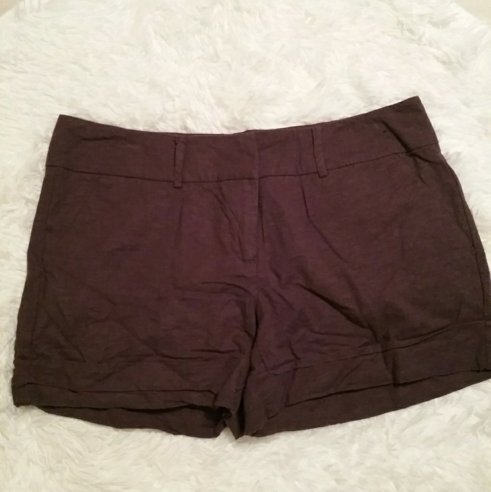 7th Avenue New York & Company brown shorts